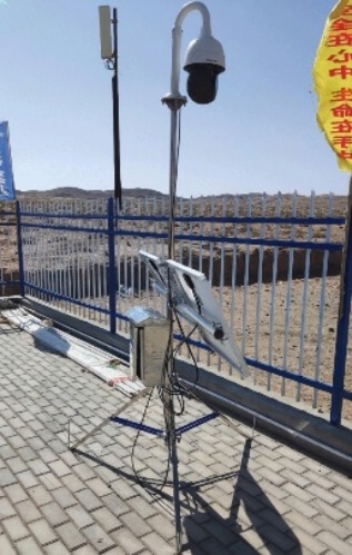 Solar-powered surveillance system with remote monitoring deployed in Xinjiang, combining CCTV cameras and smart energy management for desert security