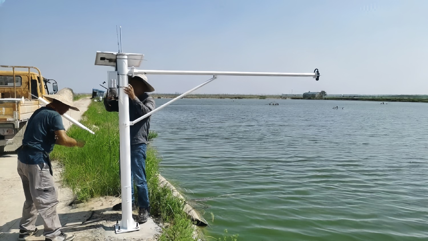 60W 30Ah Solar CCTV Kit for Remote Security Monitoring – Off-Grid Power Solution from China OEM