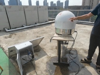 An off-grid solar-powered communication kit deployed in Nanjing to supply continuous energy for satellite communication devices, ensuring reliable performance during cloudy and rainy weather