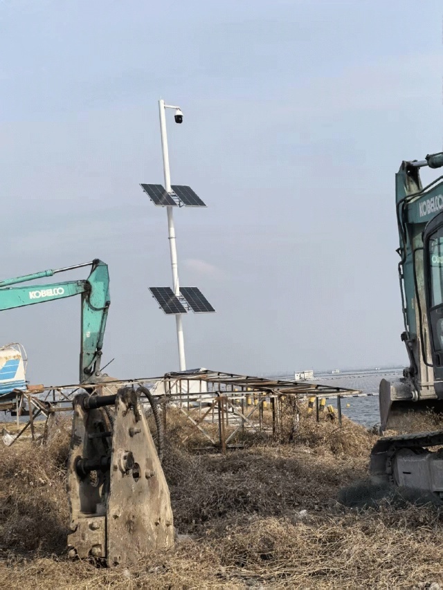 Completed off-grid solar power supply system for outdoor security surveillance in Huainan, providing continuous monitoring capability through storage-redundant, humidity-resilient energy architecture in grid-deficient suburban environments