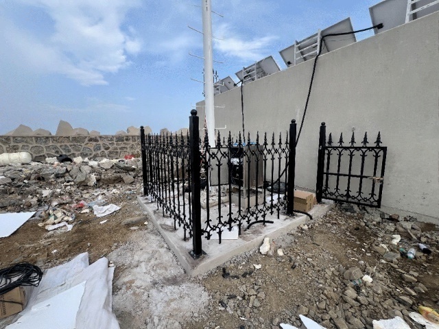 coastal surveillance monitoring node powered by off grid solar energy system in Jinzhou Liaoning China confirms that storage first solar architecture maintains continuous coastal monitoring infrastructure operation under marine salt spray corrosion exposure and grid absent shoreline conditions