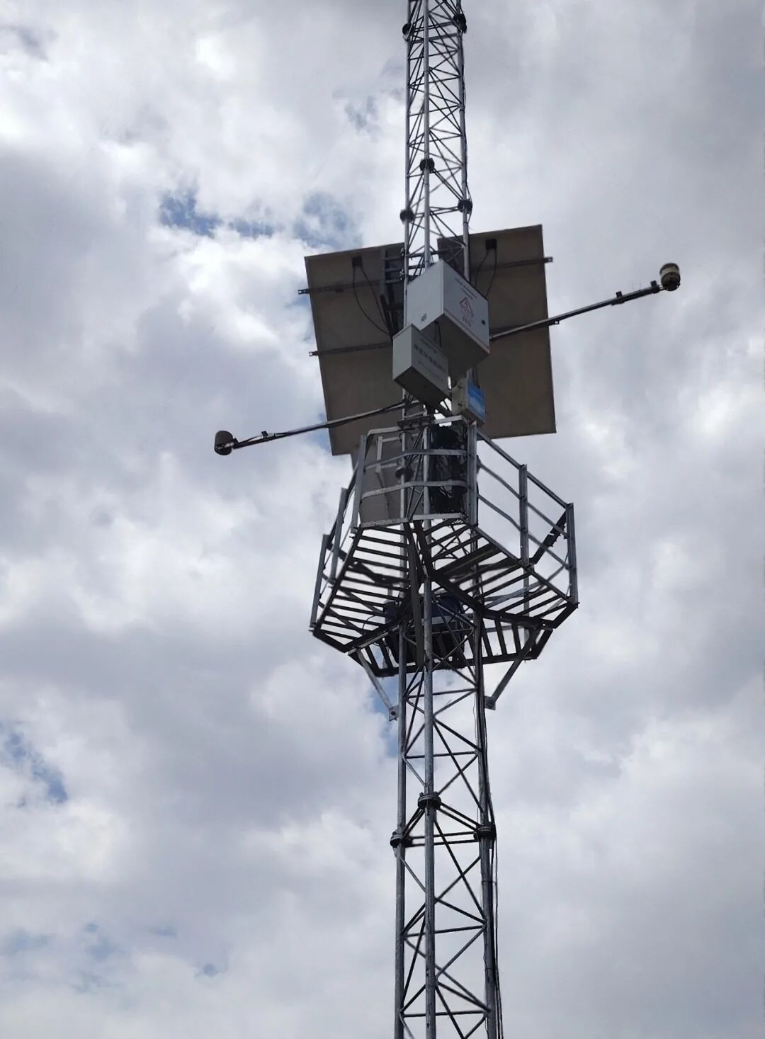 Solar Off-Grid Power System For Tower Equipment In Liangshan Mountain Infrastructure