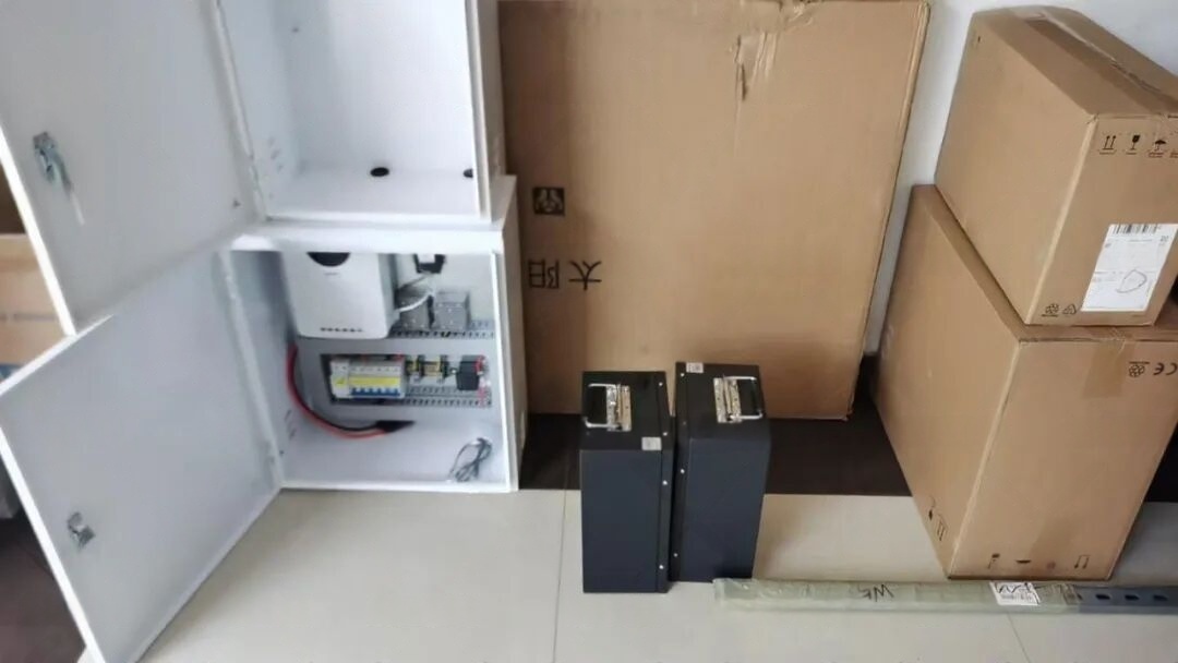 Control cabinet and battery modules in remote monitoring power systems demonstrate that protected energy storage and integrated electrical management are essential for stable off-grid operation under continuous load, equipment protection, and unattended maintenance constraints